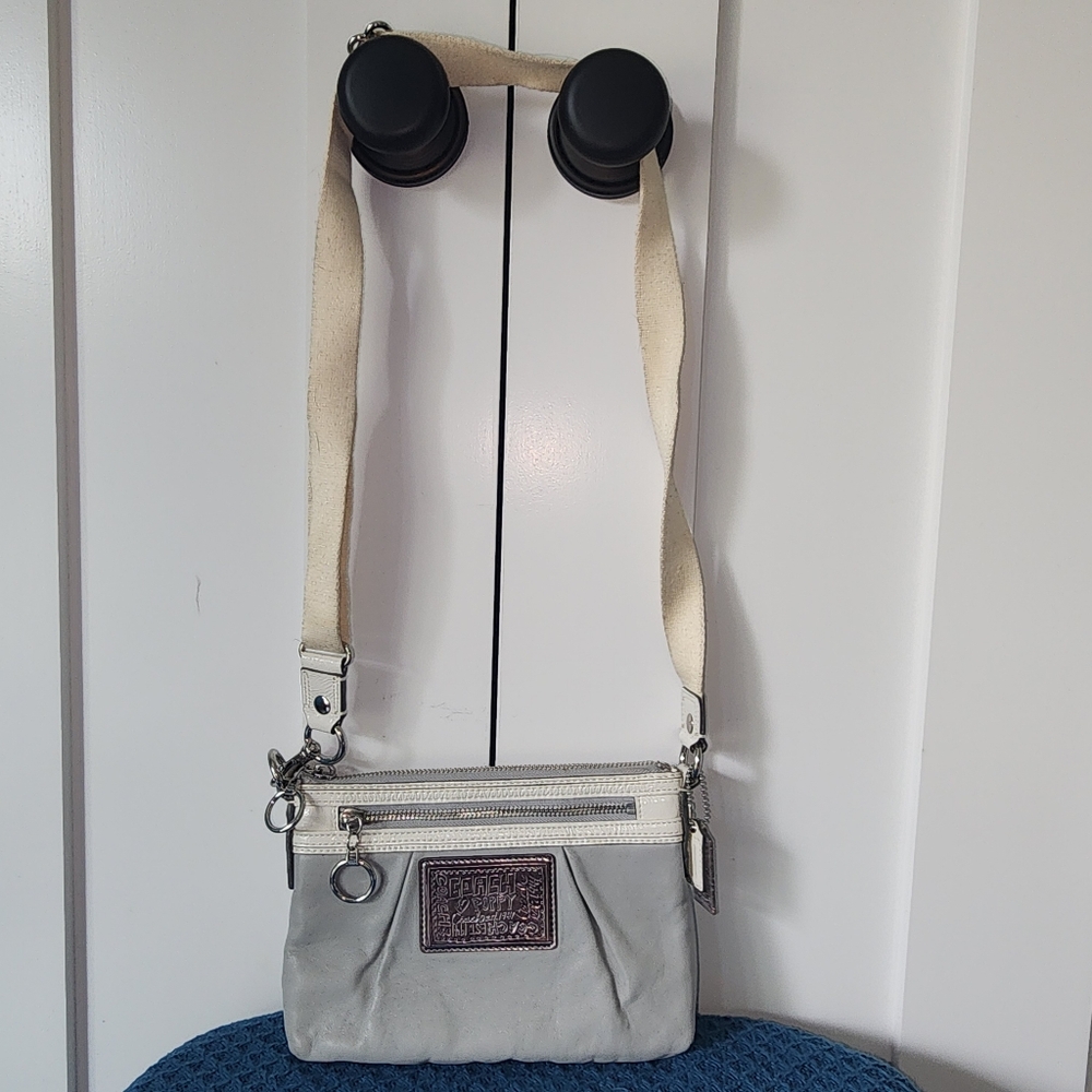 Coach Poppy EUC crossbody